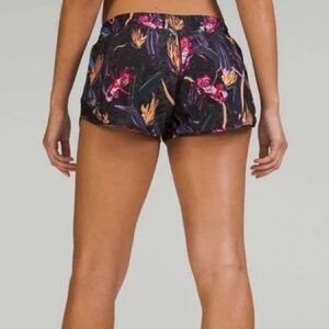 Lululemon Hotty Hot Short Veiled Floral Black Multi
